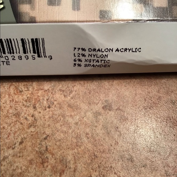 1pr Thorlos Training Crew Socks White Unisex Small - Picture 5 of 6